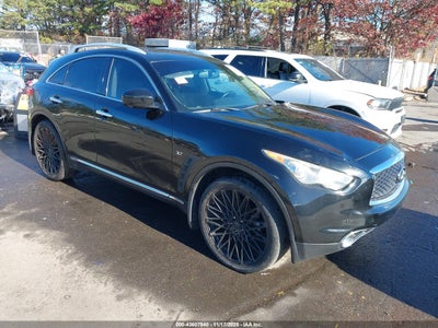 INFINITI QX70 2017