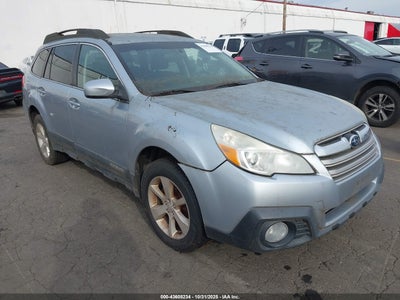 SUBARU OUTBACK 2013
