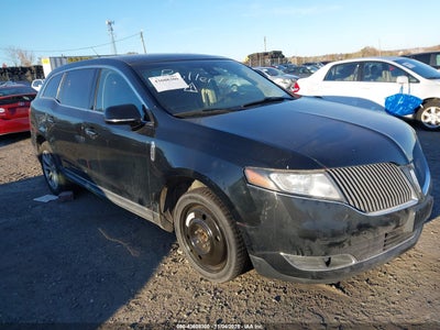 LINCOLN MKT 2014