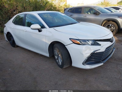 TOYOTA CAMRY 2024