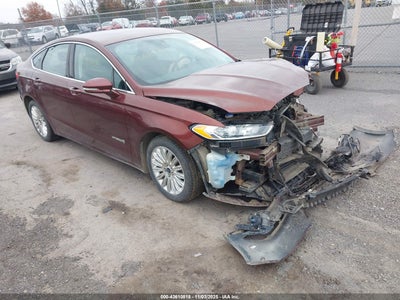 FORD FUSION HYBRID 2015