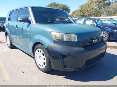 SCION XB 2010