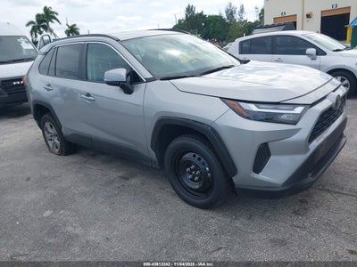 TOYOTA RAV4 2025
