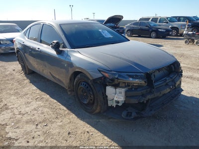 TOYOTA CAMRY 2025