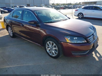 VOLKSWAGEN PASSAT 2012