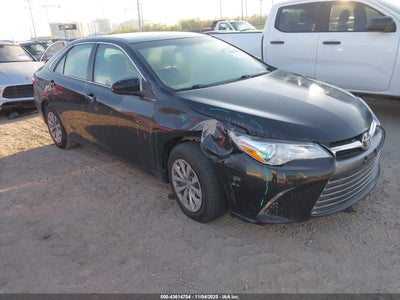 TOYOTA CAMRY 2015