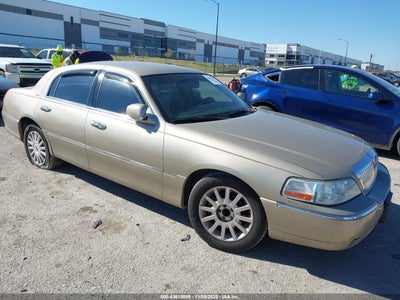 LINCOLN TOWN CAR 2007