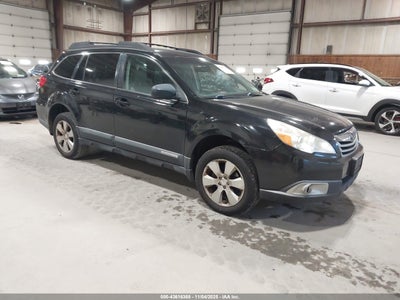 SUBARU OUTBACK 2011