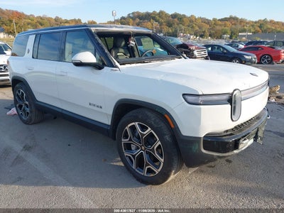 RIVIAN R1S 2025