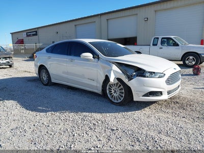 FORD FUSION HYBRID 2016