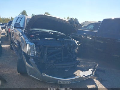CADILLAC ESCALADE ESV 2019