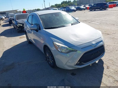 TOYOTA YARIS 2019