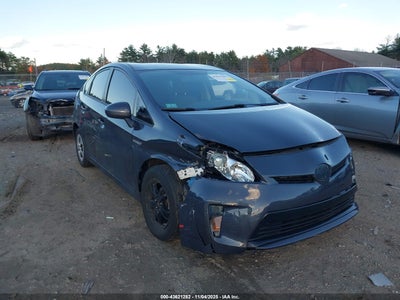 TOYOTA PRIUS 2015