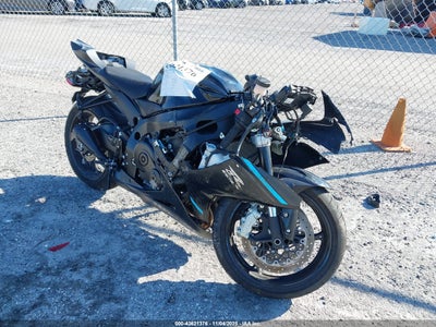 SUZUKI GSX-R600 2024
