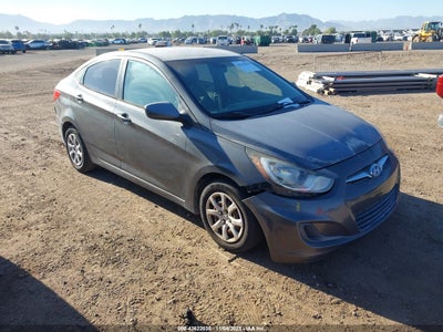HYUNDAI ACCENT 2012