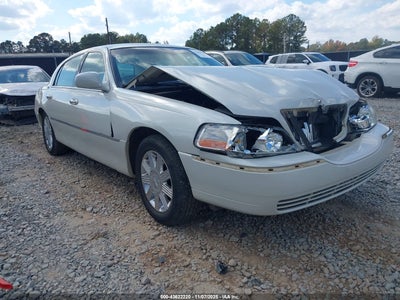 LINCOLN TOWN CAR 2005