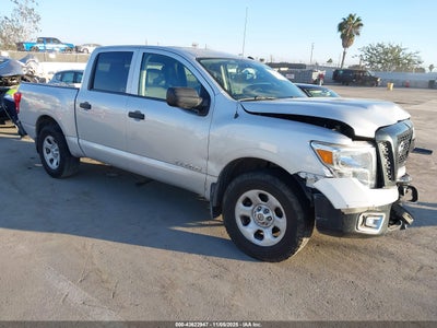 NISSAN TITAN 2019