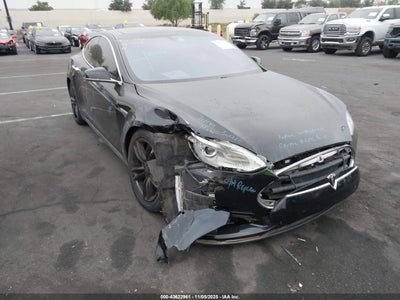 TESLA MODEL S 2015