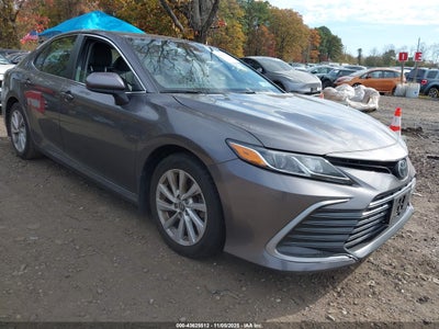 TOYOTA CAMRY 2021