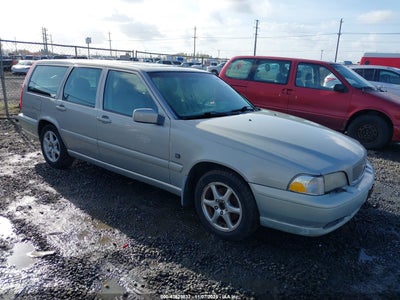 VOLVO V70 2000