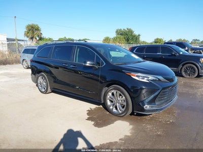 TOYOTA SIENNA 2022