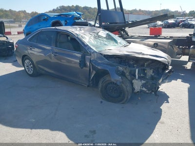 TOYOTA CAMRY 2017