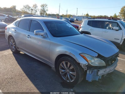 INFINITI M37 2012
