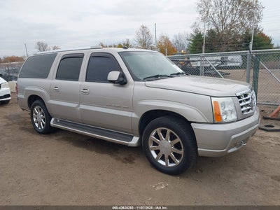 CADILLAC ESCALADE ESV 2005