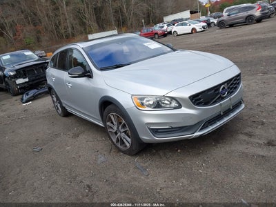VOLVO V60 CROSS COUNTRY 2016