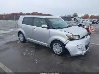 SCION XB 2013