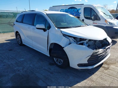TOYOTA SIENNA 2025