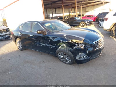 INFINITI M37 2013