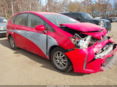 TOYOTA PRIUS V 2015