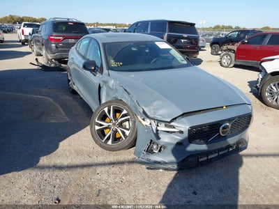 VOLVO S60 2024