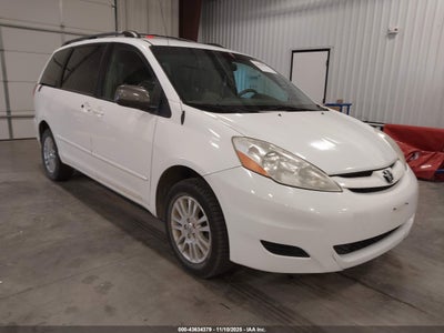 TOYOTA SIENNA 2009