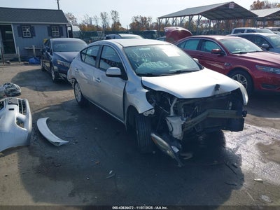 NISSAN VERSA 2013