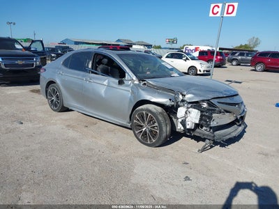 TOYOTA CAMRY 2018