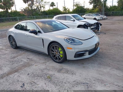 PORSCHE PANAMERA E-HYBRID 2019