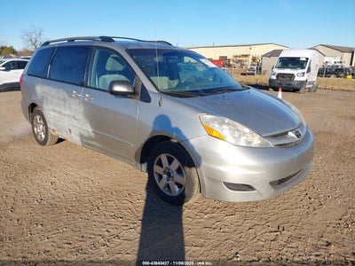 TOYOTA SIENNA 2008