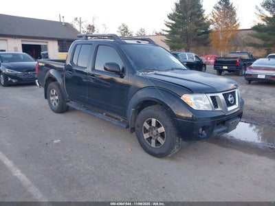 NISSAN FRONTIER 2013