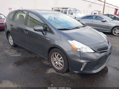 TOYOTA PRIUS V 2014