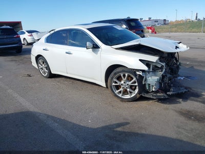 NISSAN MAXIMA 2014