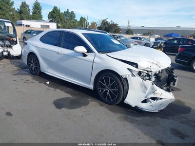 TOYOTA CAMRY 2022