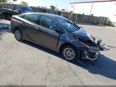 TOYOTA PRIUS PRIME 2018