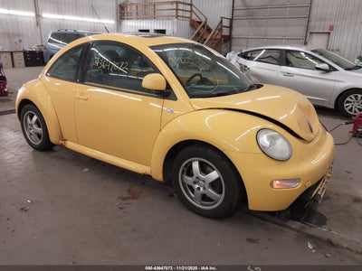 VOLKSWAGEN NEW BEETLE 2000