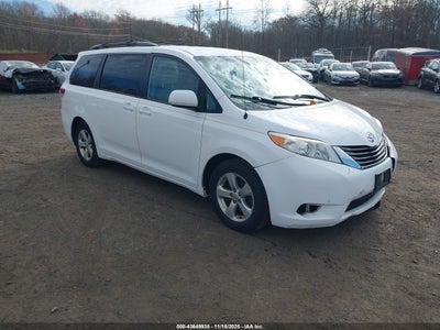 TOYOTA SIENNA 2014