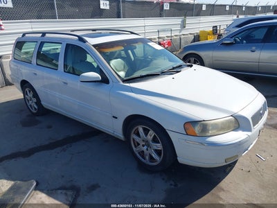 VOLVO V70 2005