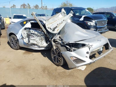 SCION FR-S 2013