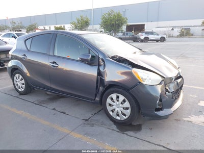 TOYOTA PRIUS C 2013