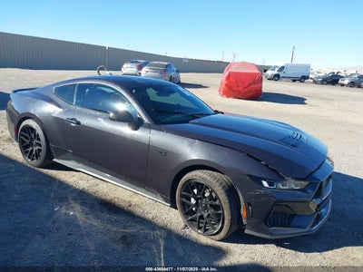 FORD MUSTANG 2024